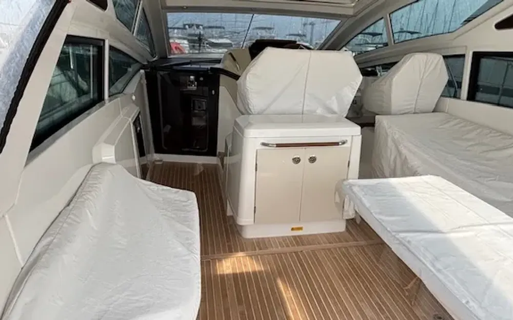 slider 7 Beneteau Gran Turismo 40