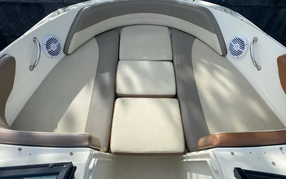 slider 5 Sea Ray  210 SPX OB