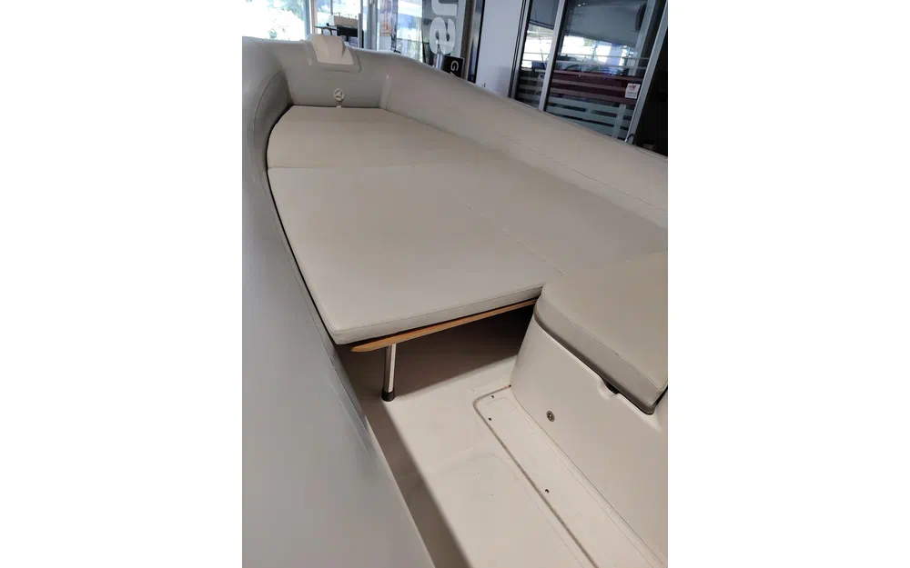 slider 1 Capelli Tempest 505