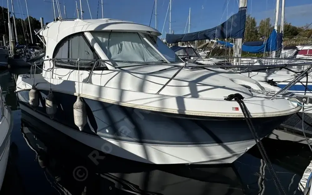 slider 0 Beneteau Antares 8 S