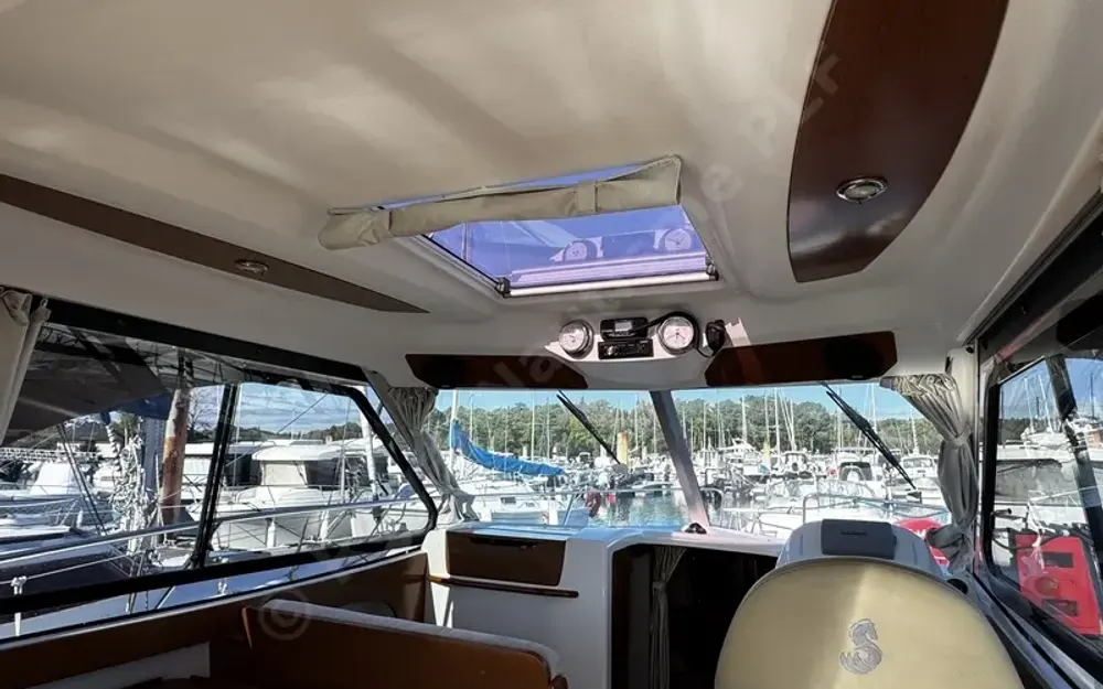 slider 11 Beneteau Antares 8 S