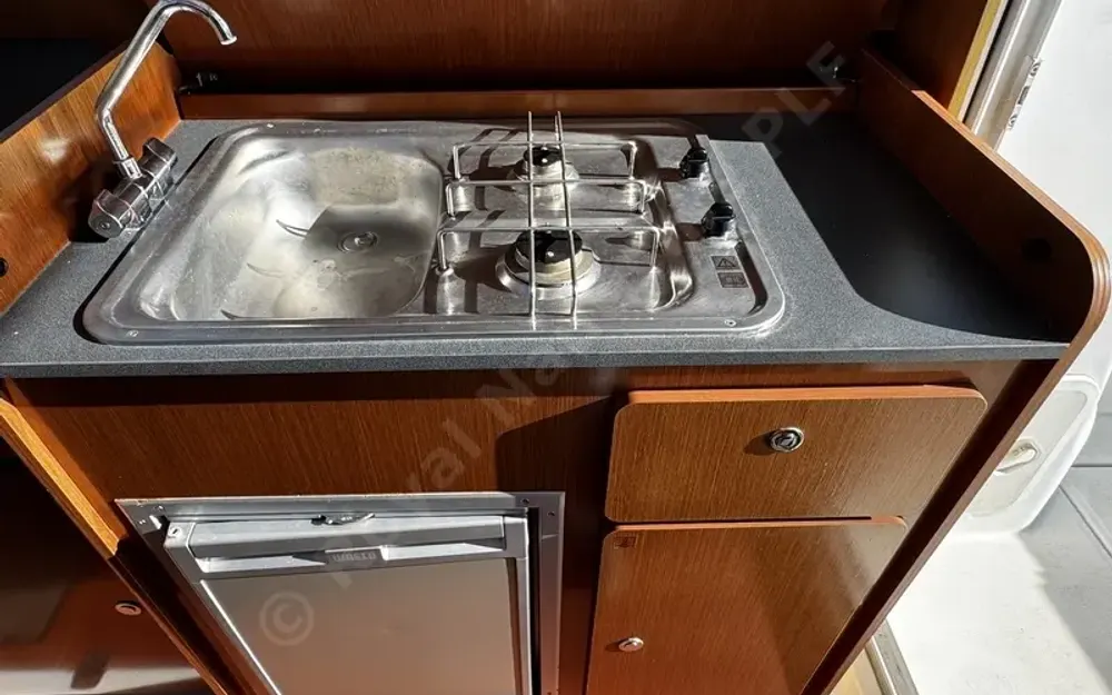 slider 12 Beneteau Antares 8 S