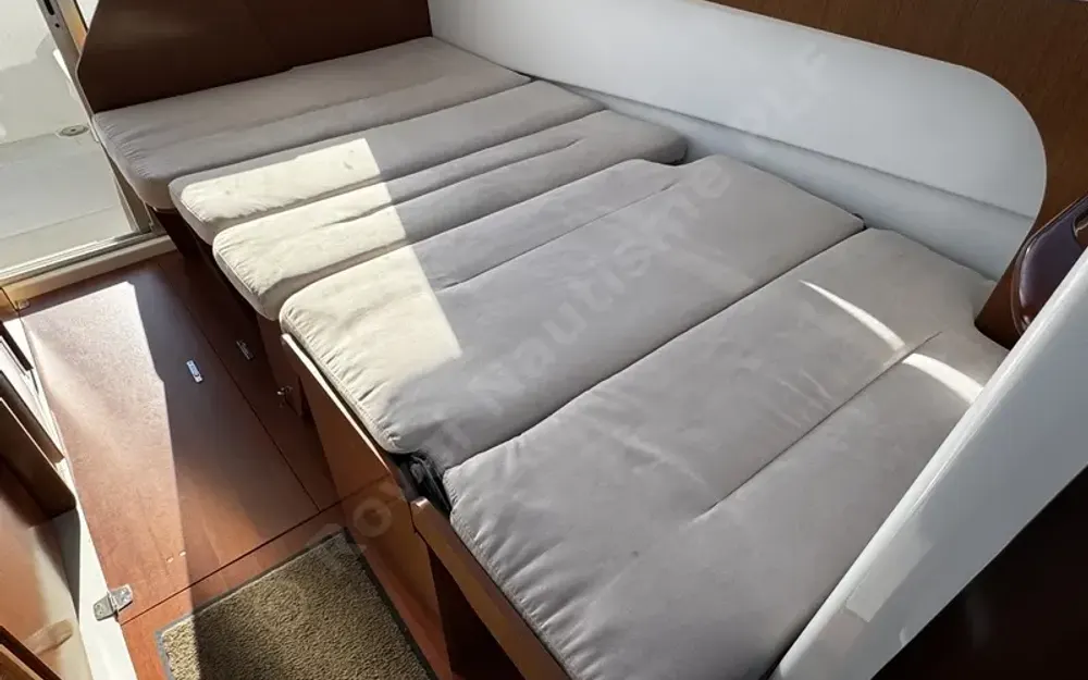 slider 17 Beneteau Antares 8 S