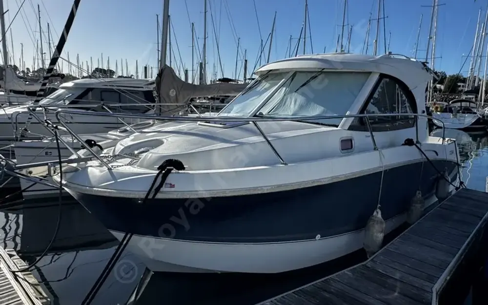 slider 1 Beneteau Antares 8 S