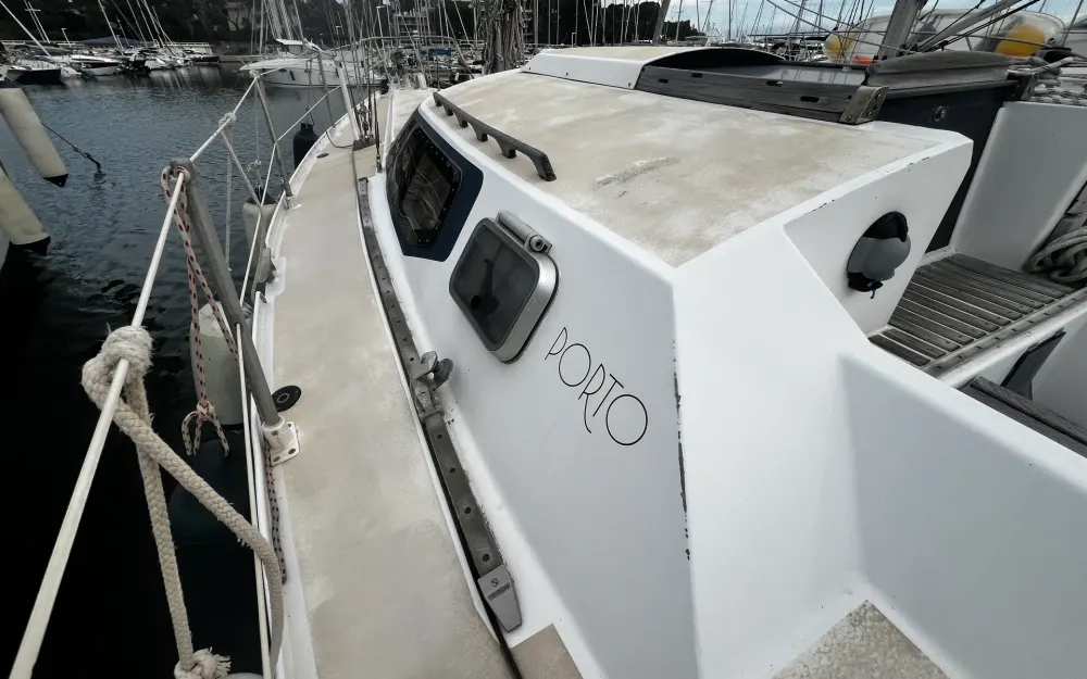 slider 14 Techniforme Yachting Selection Porto 37