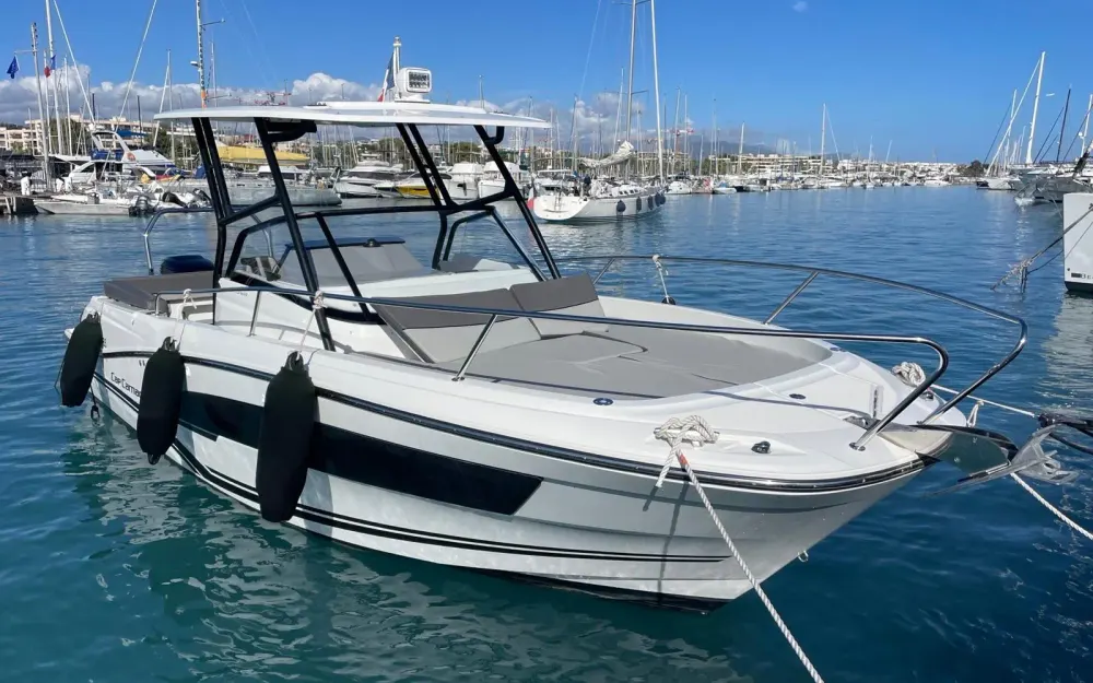 slider 6 Jeanneau Cap Camarat 7.5 WA