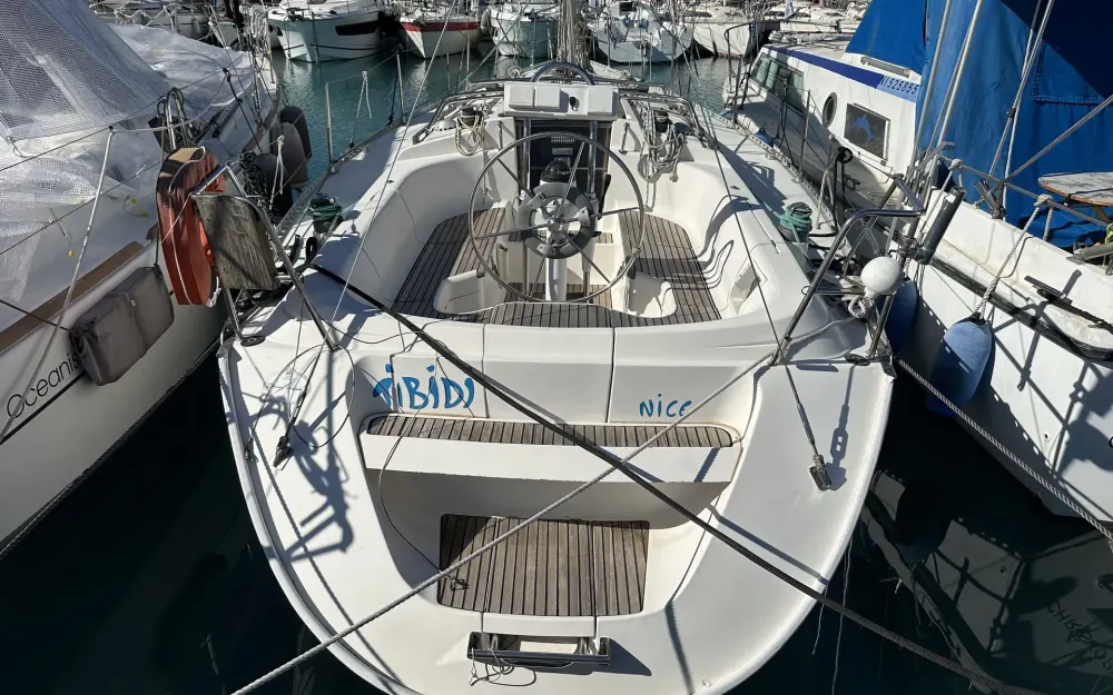 slider 1 Dufour  35Classic
