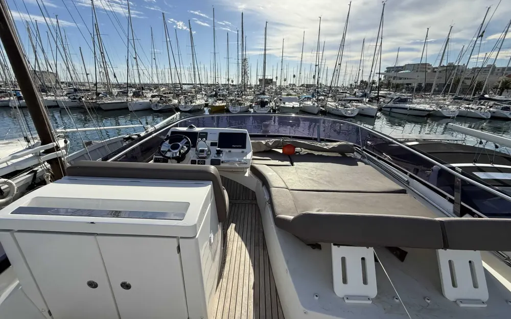 slider 12 Jeanneau Prestige 560