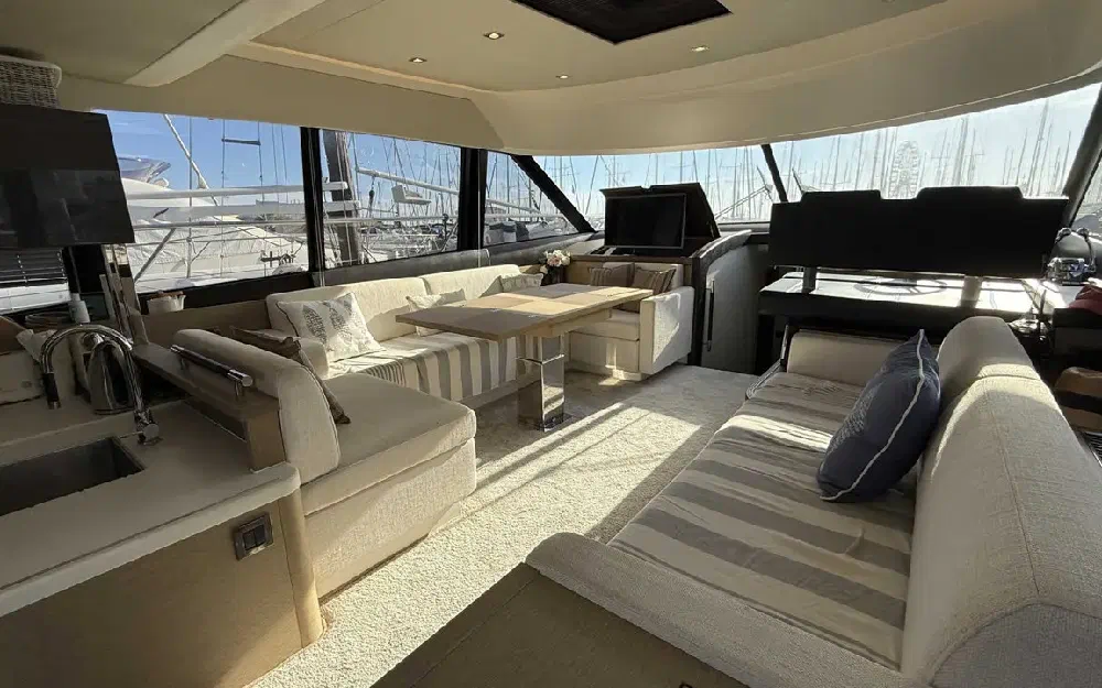 slider 20 Jeanneau Prestige 560