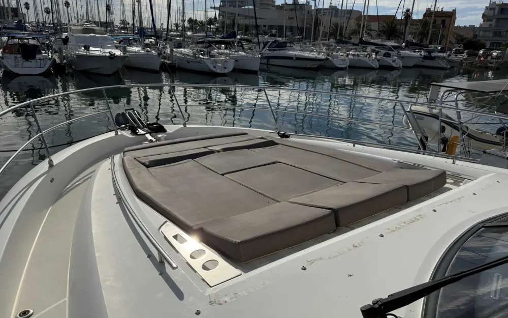 slider 5 Jeanneau Prestige 560