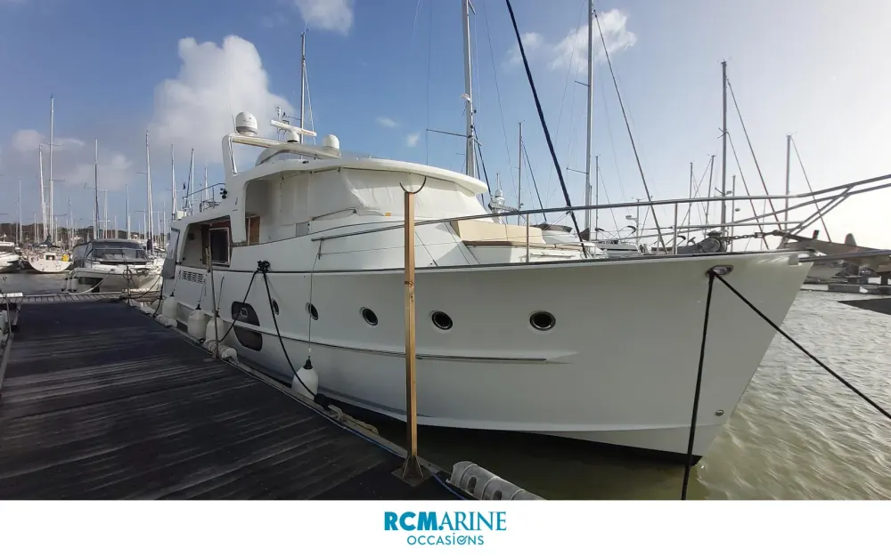 slider 0 Beneteau Swift Trawler 52