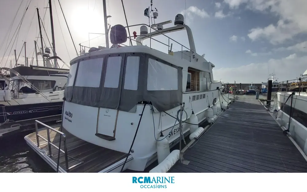 slider 3 Beneteau Swift Trawler 52