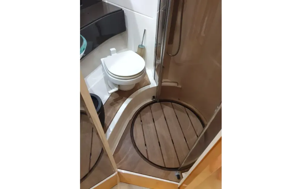 slider 9 Atlantis  50