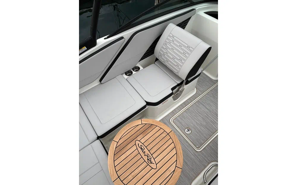slider 7 Sea Ray 210 SPX