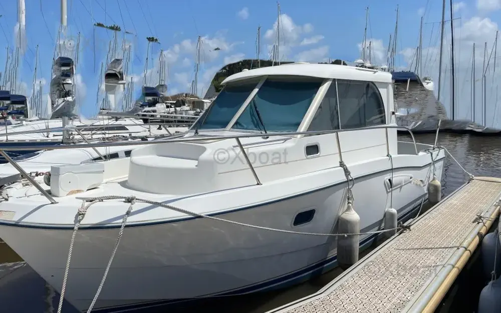 slider 0 Beneteau Antares 760