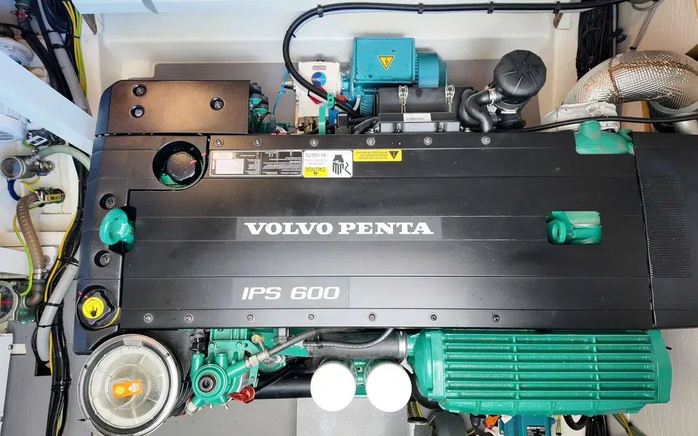 slider 19 Prestige Yachts Prestige 520 Fly