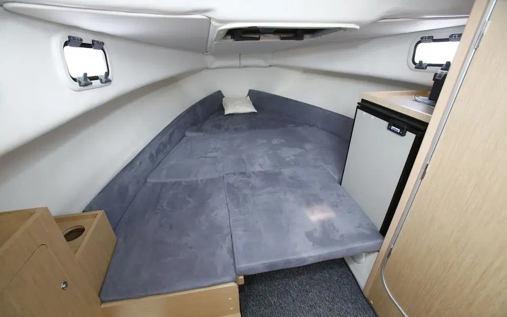 slider 5 B2 Marine CAP FERRET 752 CRUISER