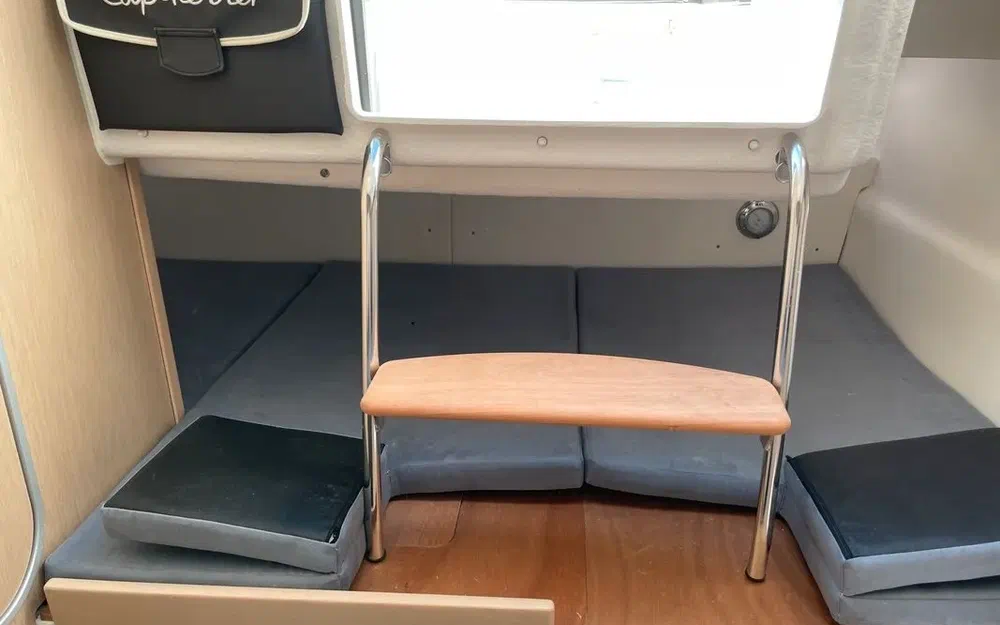 slider 6 B2 Marine CAP FERRET 752 CRUISER