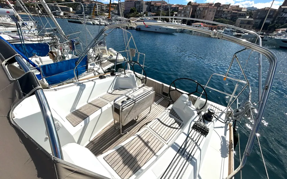 slider 12 Jeanneau Sun Odyssey 349