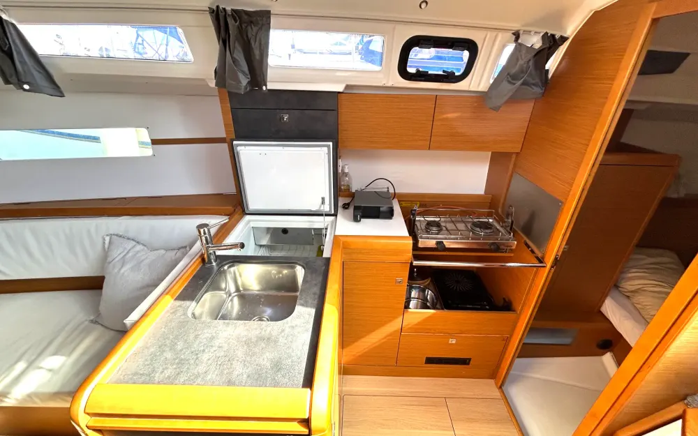 slider 23 Jeanneau Sun Odyssey 349