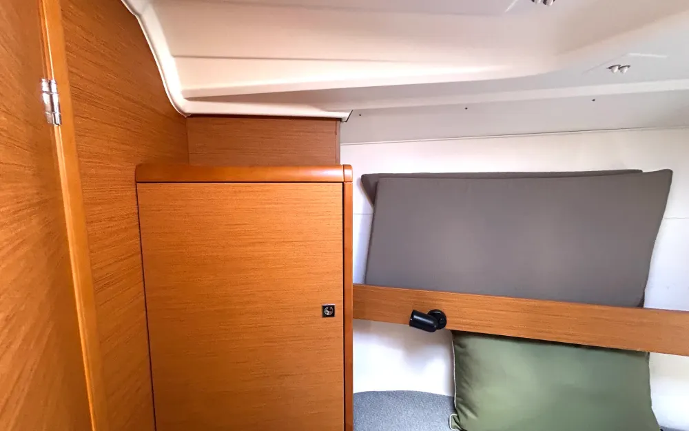 slider 26 Jeanneau Sun Odyssey 349