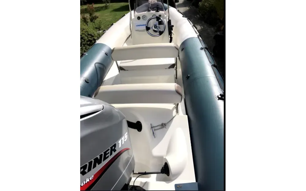 slider 10 Zodiac Bombard Sunrider 650
