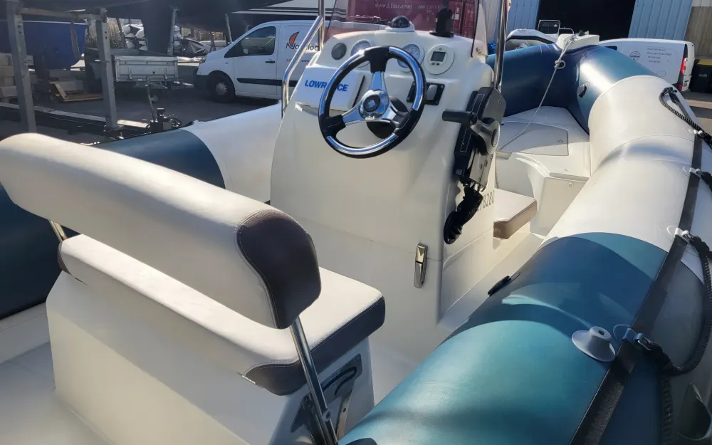 slider 5 Zodiac Bombard Sunrider 650