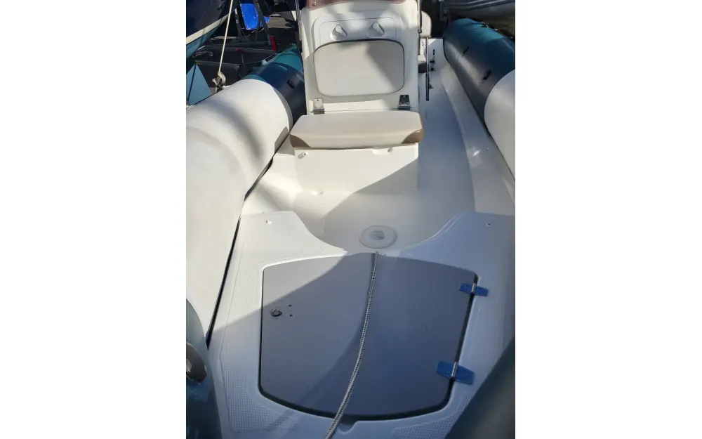 slider 6 Zodiac Bombard Sunrider 650