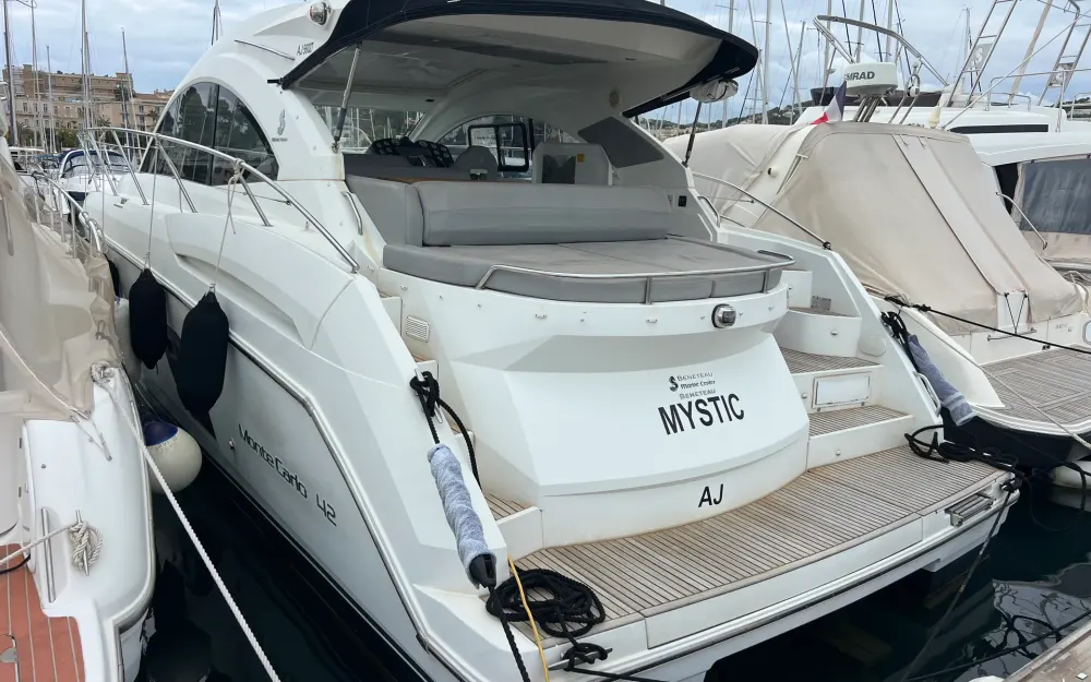 slider 0 Beneteau Monte Carlo 42