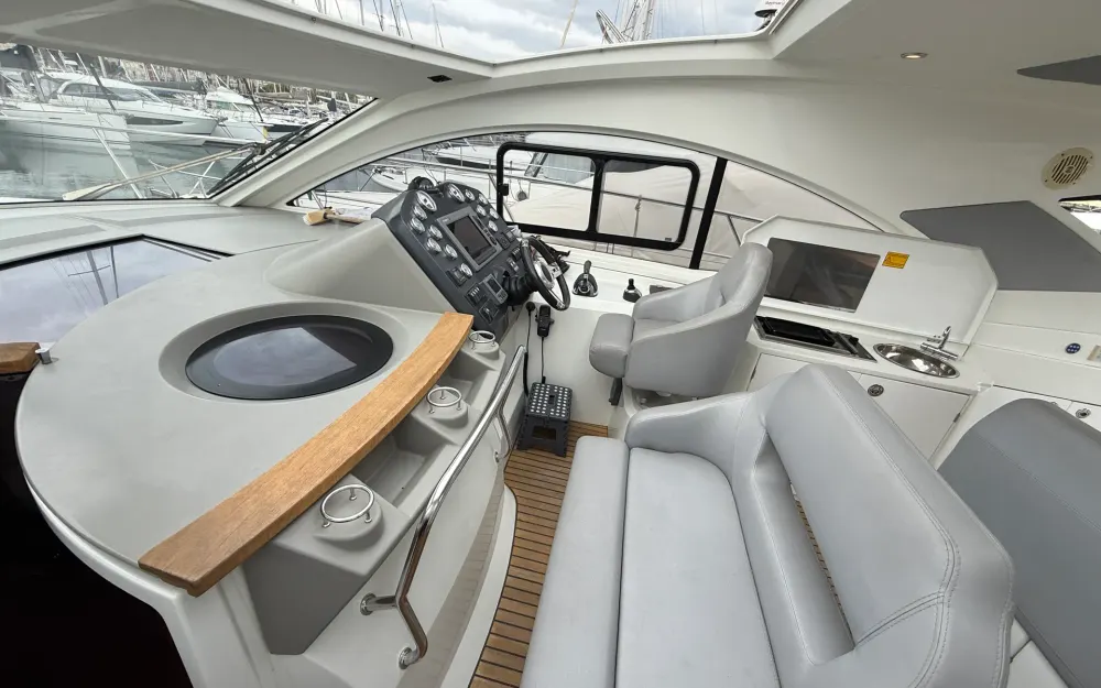 slider 7 Beneteau Monte Carlo 42