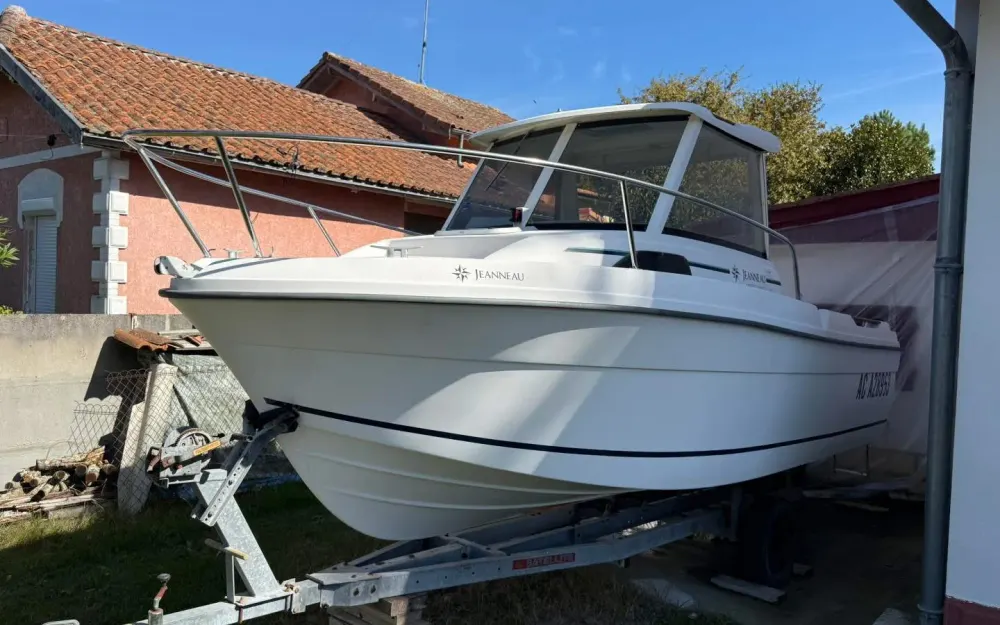 slider 2 Jeanneau Merry Fisher 580
