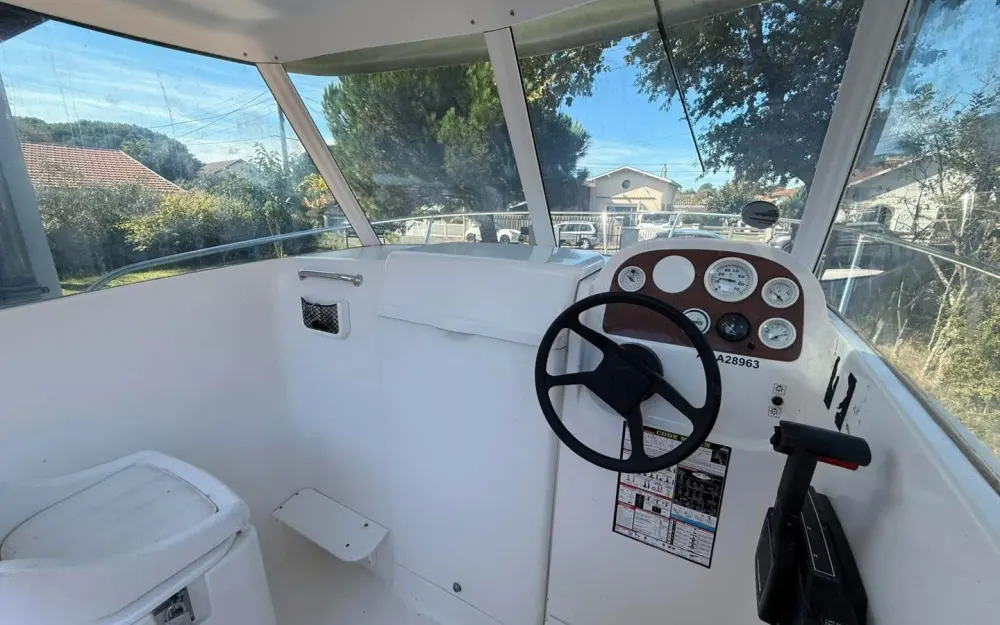 slider 13 Jeanneau Merry Fisher 580