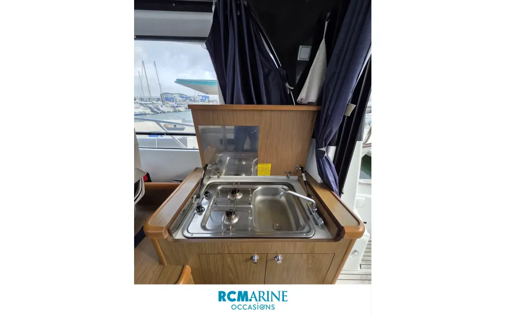 slider 1 Beneteau Antares 8.80