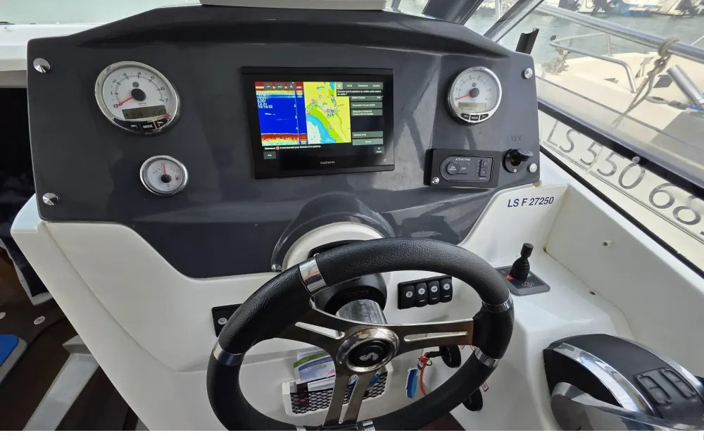 slider 4 Beneteau Antares 8.80