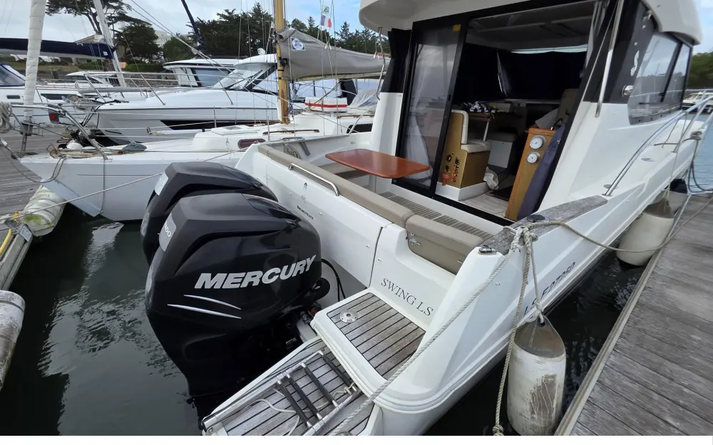 slider 5 Beneteau Antares 8.80