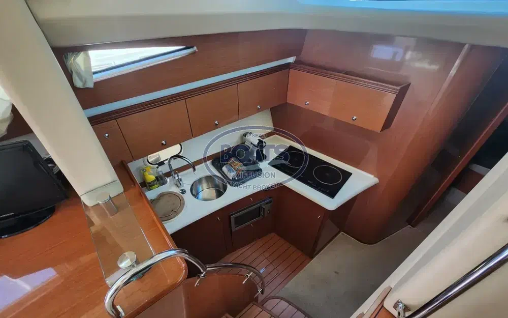 slider 11 Jeanneau Prestige 42