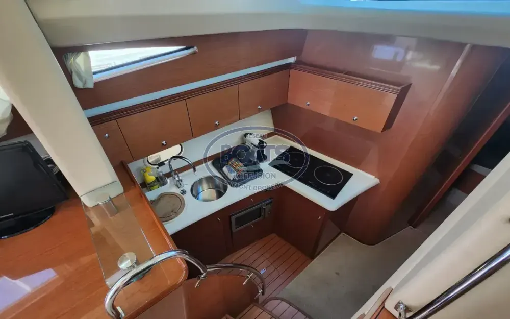 slider 11 Jeanneau Prestige 42 Fly
