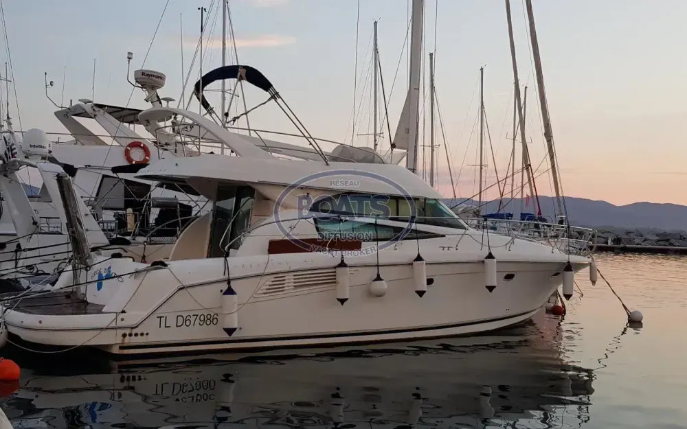 slider 1 Jeanneau Prestige 42 Fly