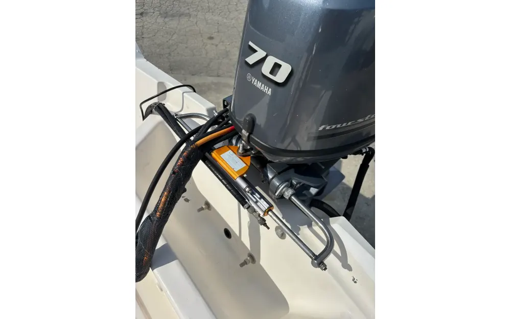 slider 18 Challenger J 17