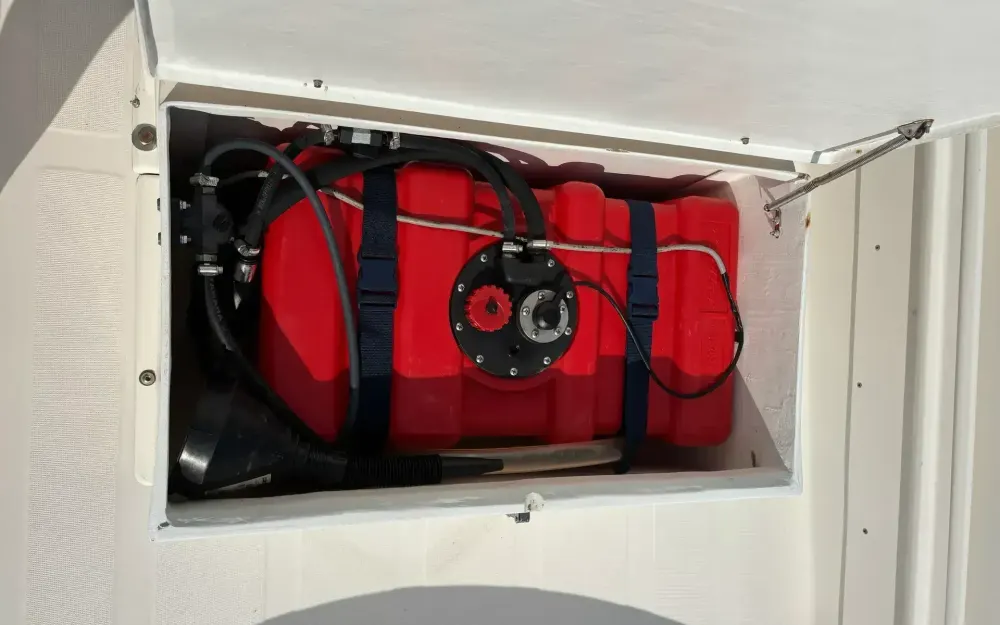 slider 13 Challenger J 17