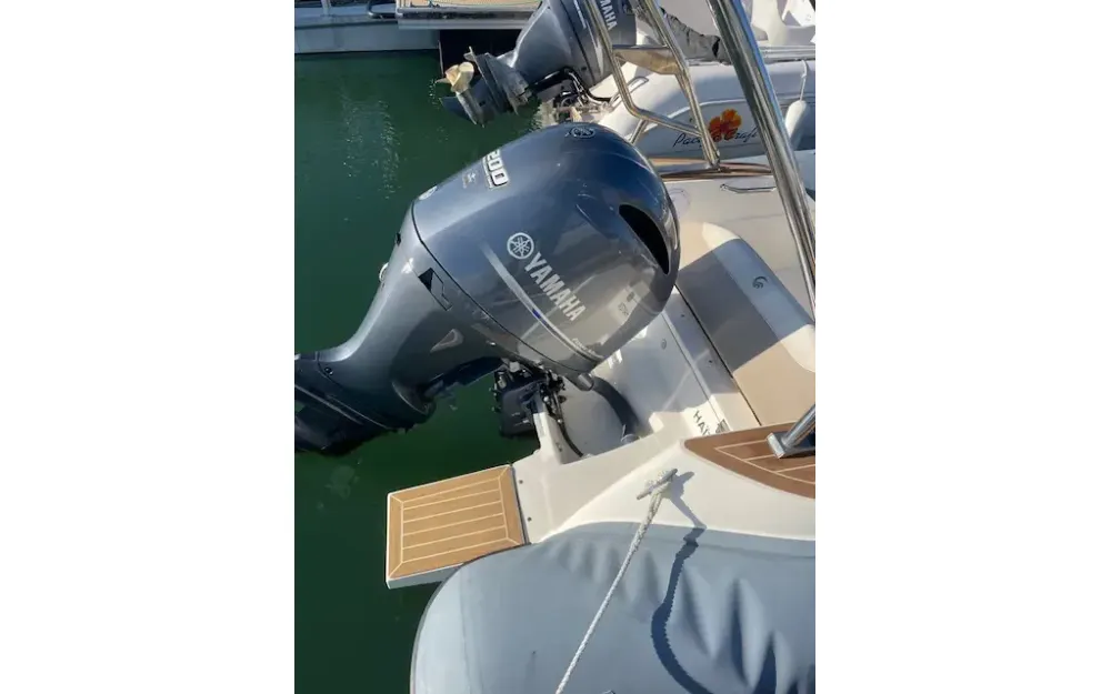 slider 1 Capelli Tempest 650Luxe