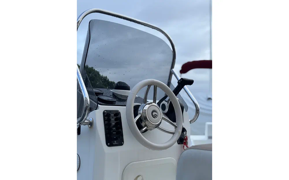 slider 7 Capelli Tempest 650 Luxe