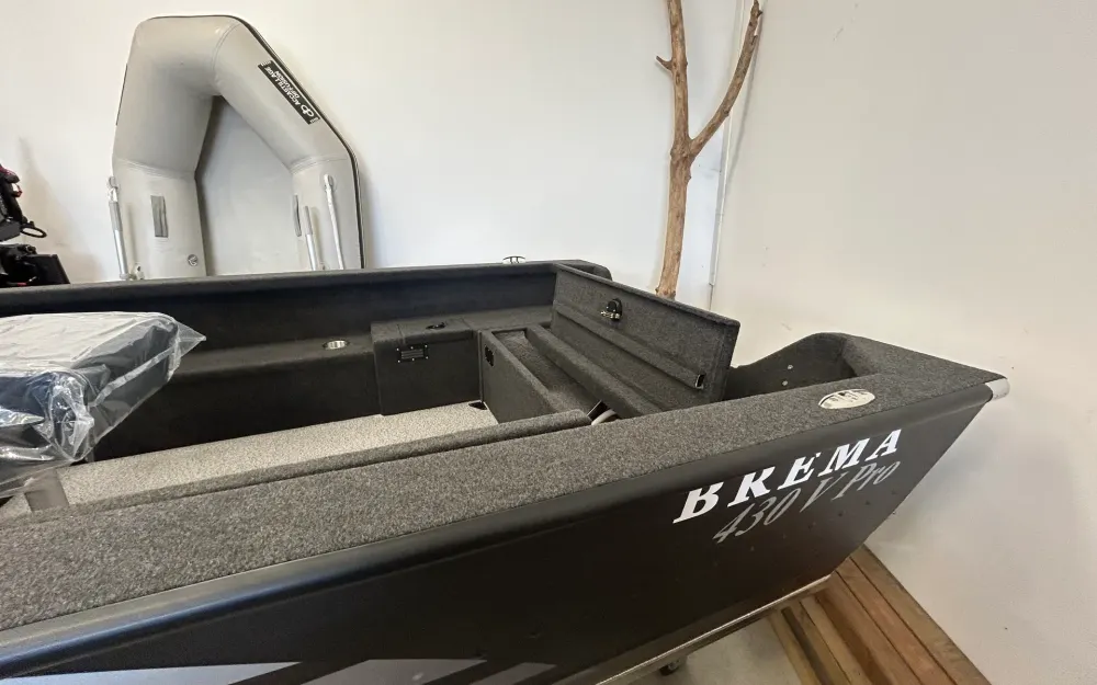 slider 0 Brema  430v Fishing Pro