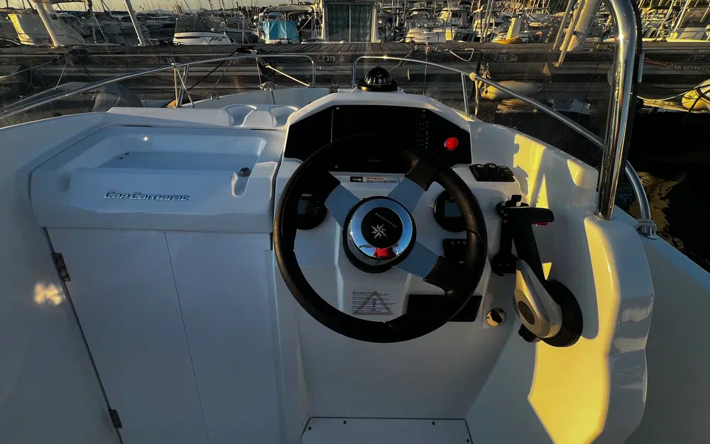 slider 5 Jeanneau Cap Camarat 5.5 CC