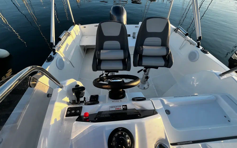 slider 9 Jeanneau Cap Camarat 5.5 CC