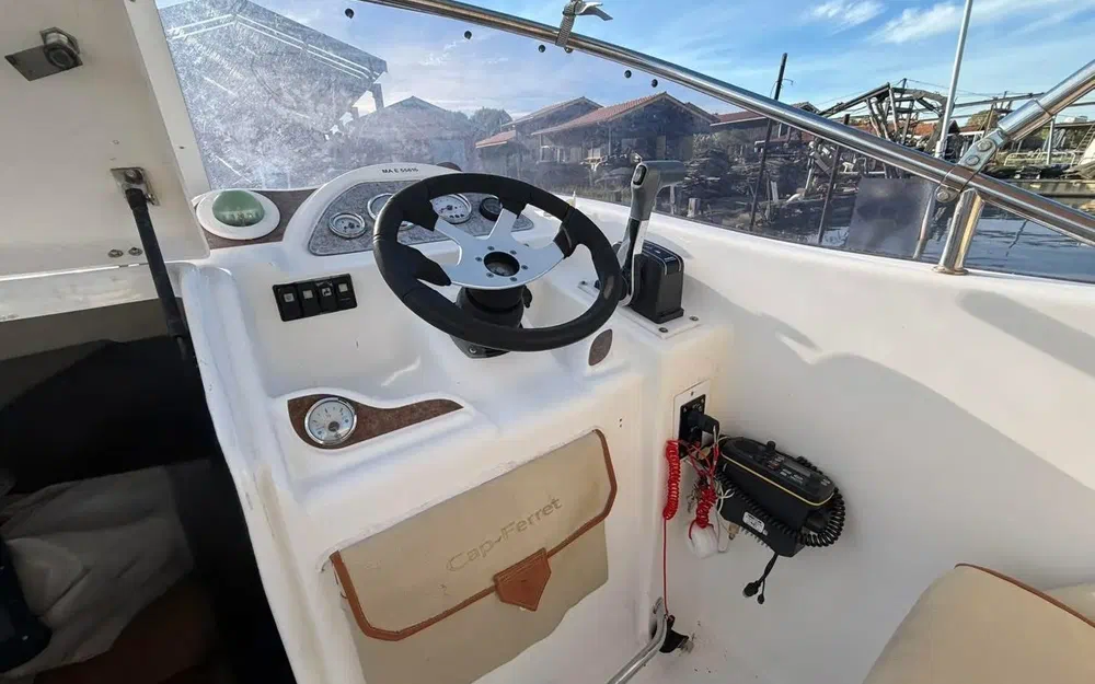 slider 7 B2 Marine Cap Ferret 752