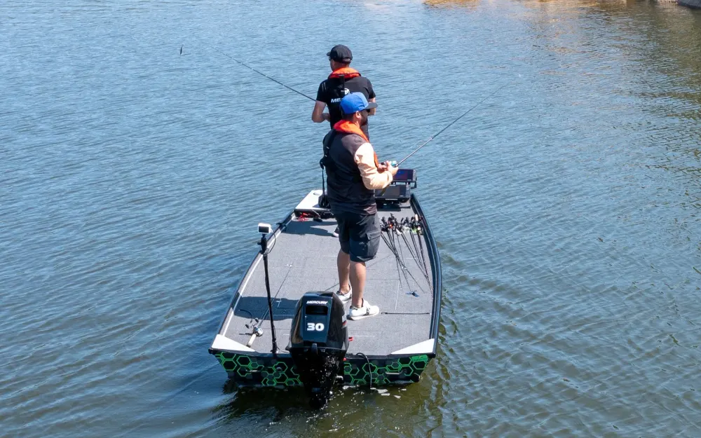 slider 2 Fourstroke 30 CV EFI