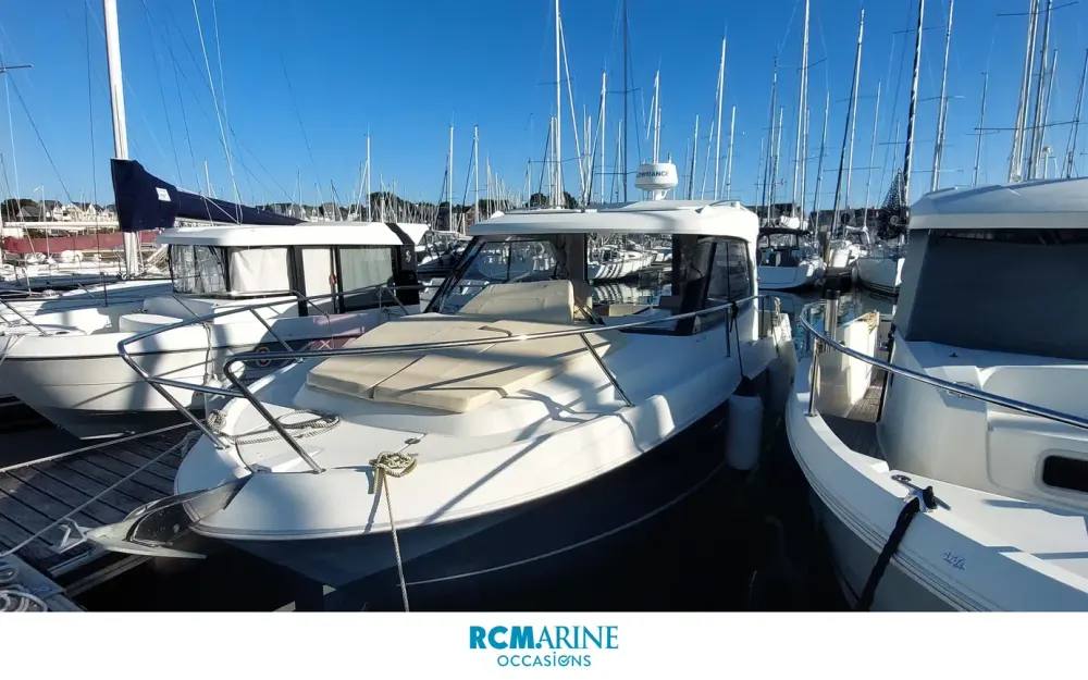 slider 0 Beneteau Antares 880