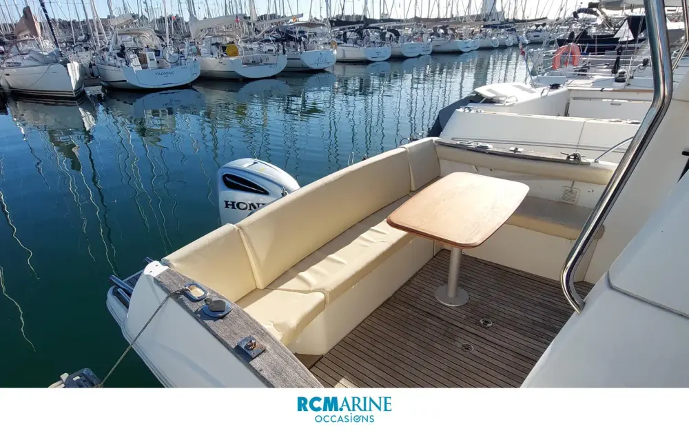 slider 1 Beneteau Antares 880