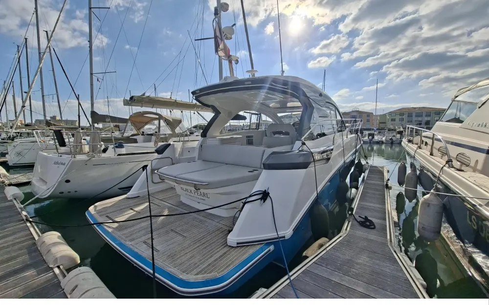 slider 14 Beneteau Gran Turismo 41